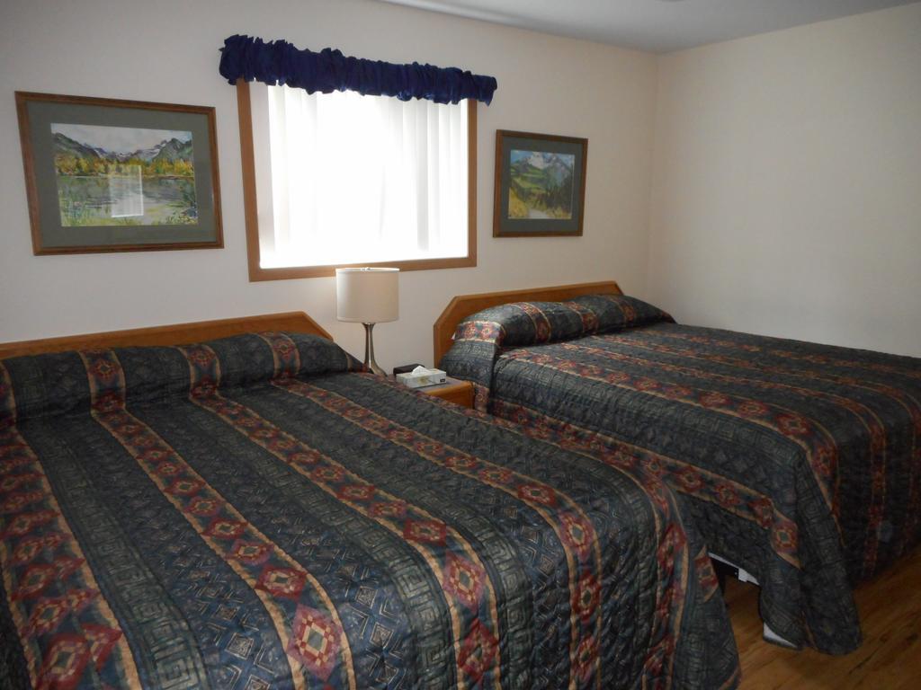 Blue River Motel Exterior photo